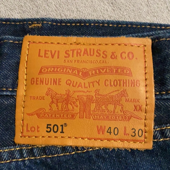 Men’s Premium Levi 501 - Picture 2 of 6